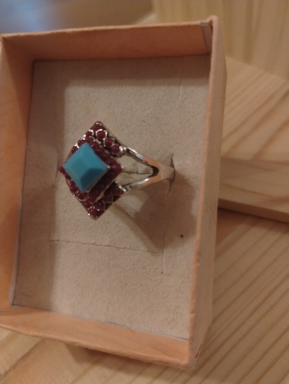 Southwestern Turquoise Style Ring Red Accent Statement Ring Size 9.75 - Picture 3 of 7